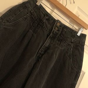 Vintage 90s black wash button high waisted mom jeans sz 12 average (M)